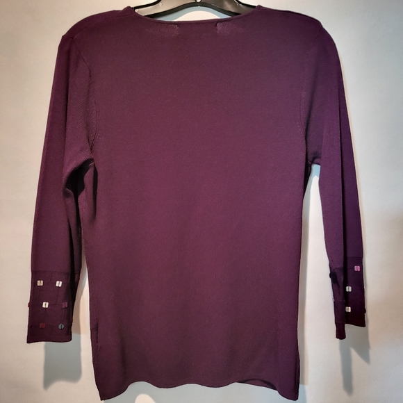 PIANO V-Neck Top - Picture 4 of 4